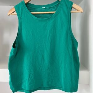 Lululemon crop top